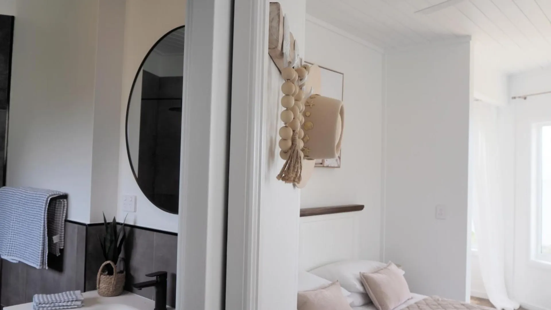 Tangalooma Life - 2 Bed 2 Bath Private Luxury Stay 0*,  Australia